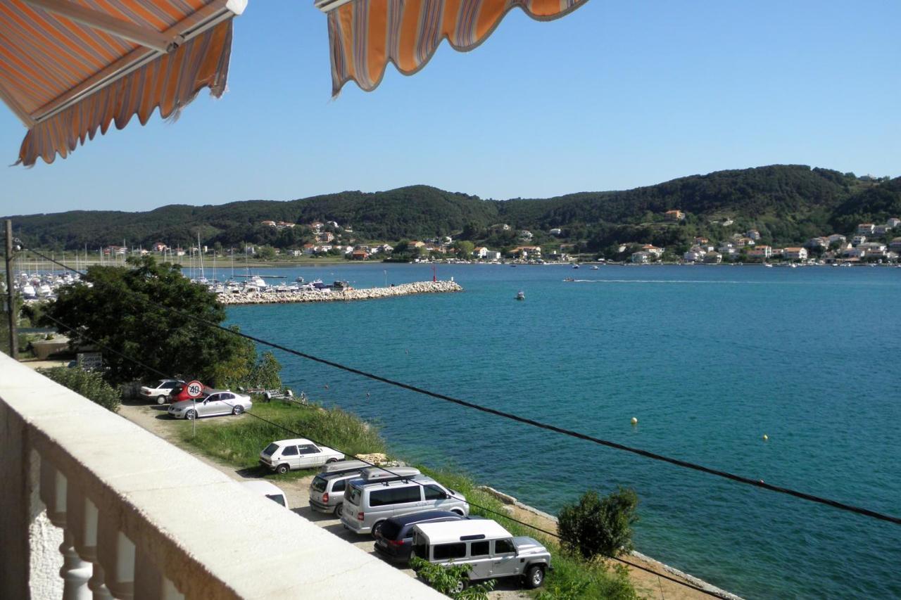 Apartments And Rooms By The Sea Supetarska Draga - Gornja, Rab - 11579 Екстер'єр фото