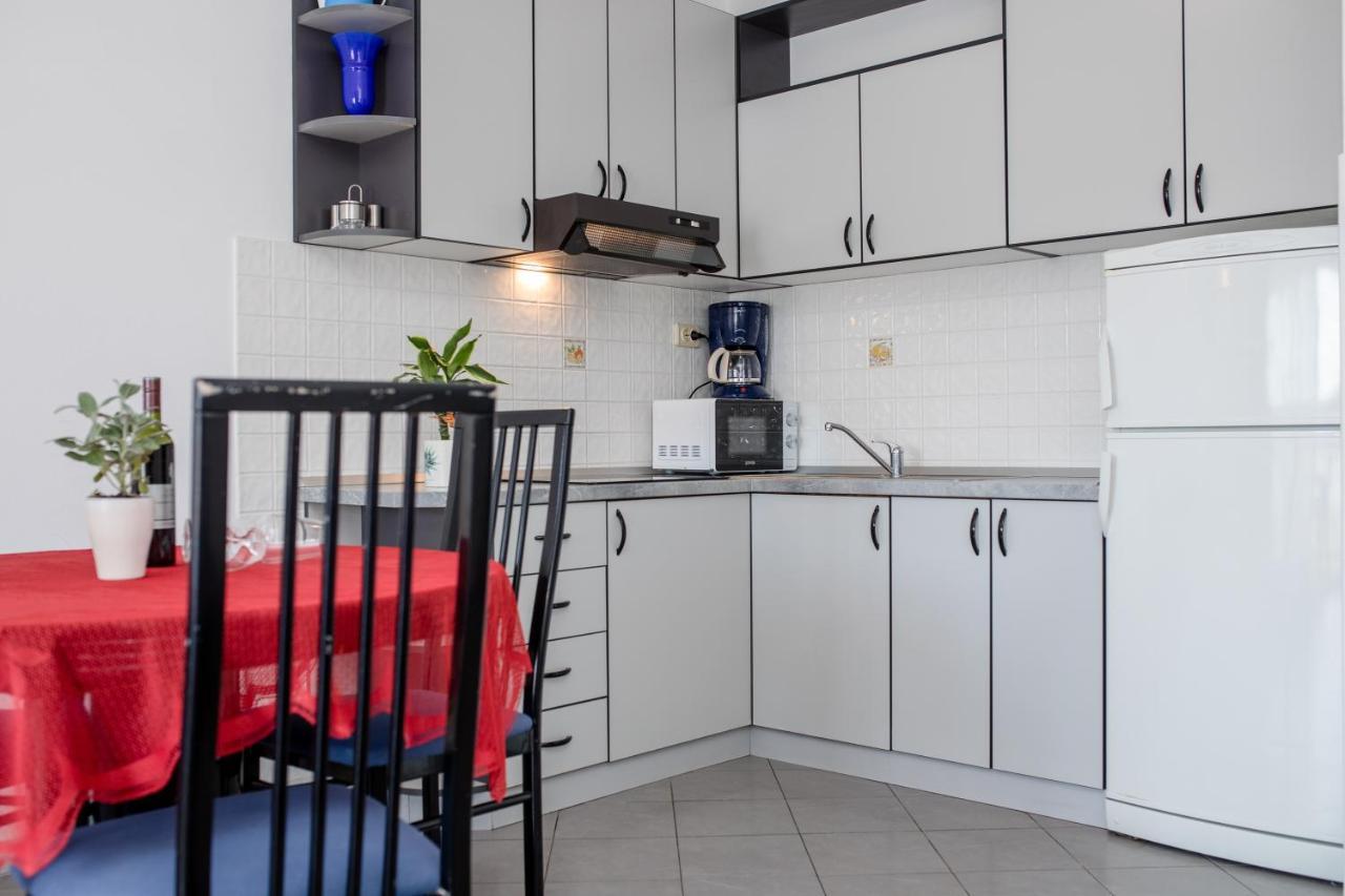 Apartments And Rooms By The Sea Supetarska Draga - Gornja, Rab - 11579 Екстер'єр фото