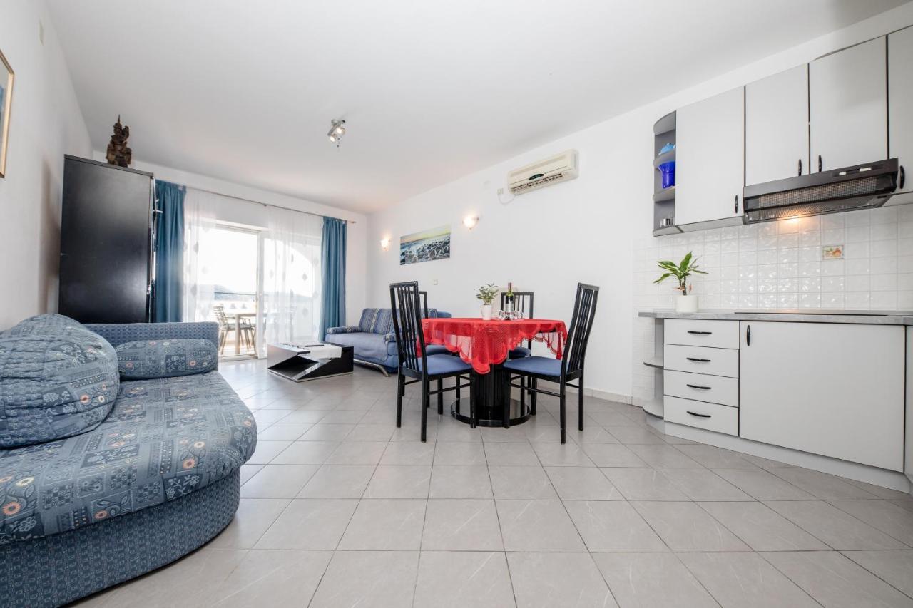 Apartments And Rooms By The Sea Supetarska Draga - Gornja, Rab - 11579 Екстер'єр фото