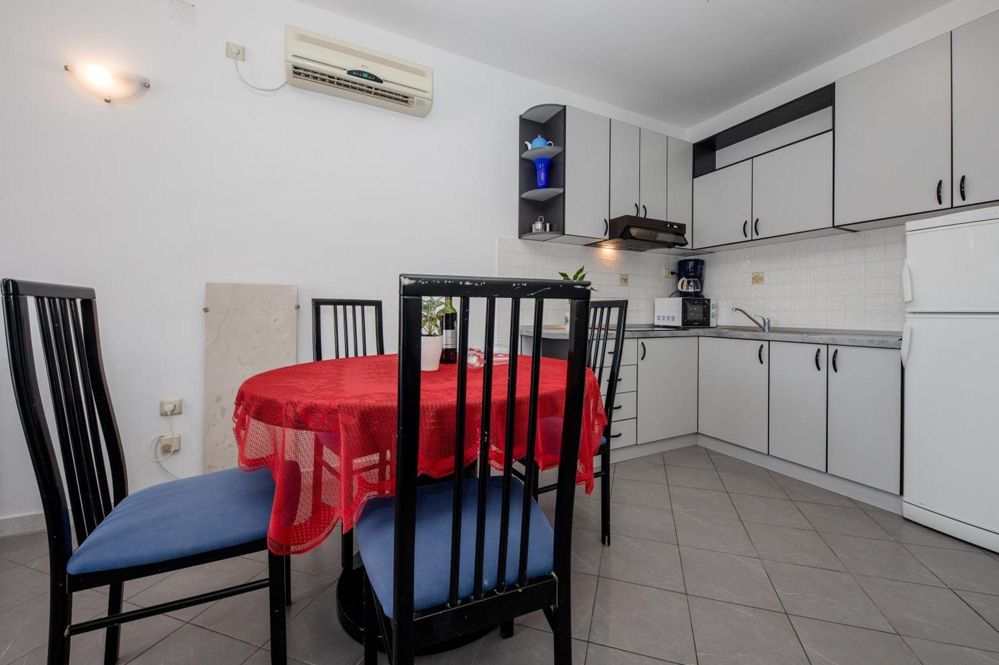 Apartments And Rooms By The Sea Supetarska Draga - Gornja, Rab - 11579 Номер фото